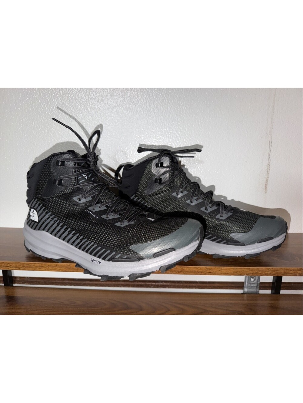 The North Face Men's VECTIV Fastpack Hiking Boot Black/Grey - Size 14 (L5)